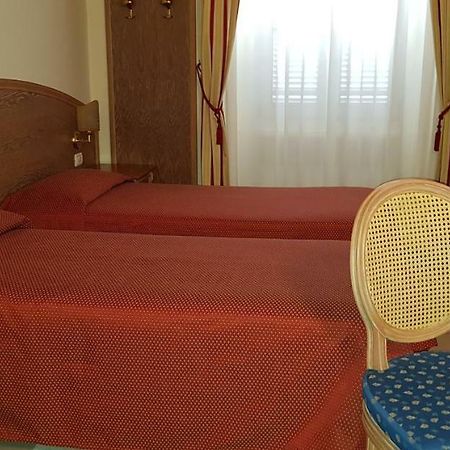 Hotel La Cupola Новара Екстер'єр фото